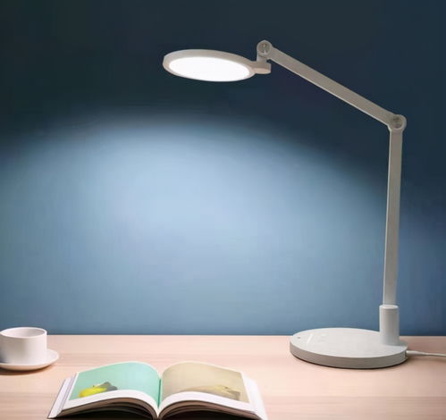 led台灯越用越暗？朗德万斯智能护眼灯以实力圈粉，引领灯具销售新趋势